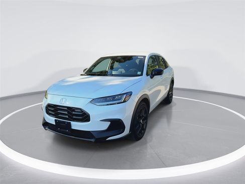 New 2025 Honda HR-V Sport image 3