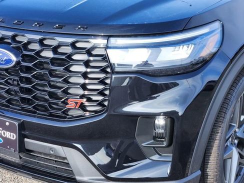 New 2026 Ford Explorer ST image 8