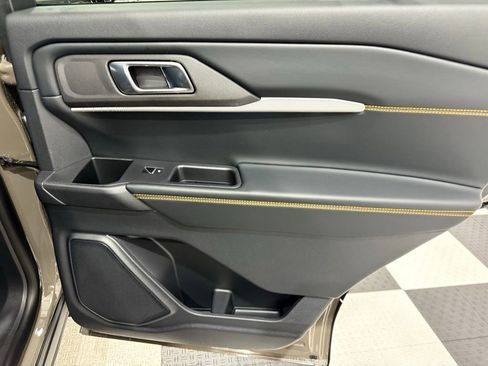 New 2026 Ford Explorer Tremor w/ Tremor Convenience Package image 28