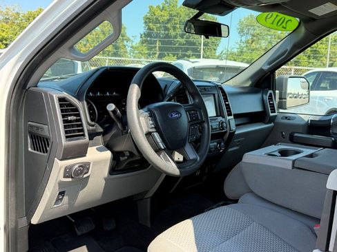 Used 2019 Ford F150 XLT w/ Trailer Tow Package RWD image 14