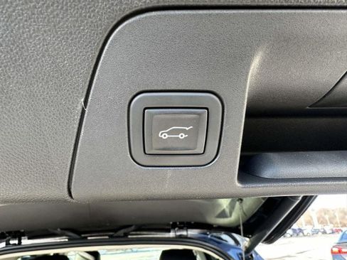 Used 2023 Buick Envision Essence image 15