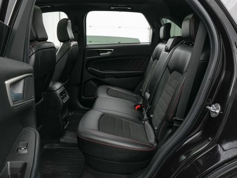 Certified 2022 Ford Edge ST-Line w/ Cargo Accessory Package image 18