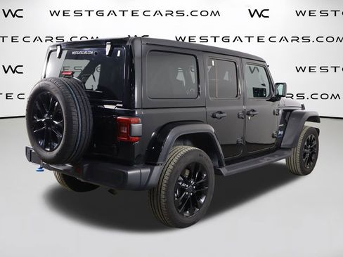 Used 2024 Jeep Wrangler Unlimited Sahara w/ Technology Group AWD/4WD image 45