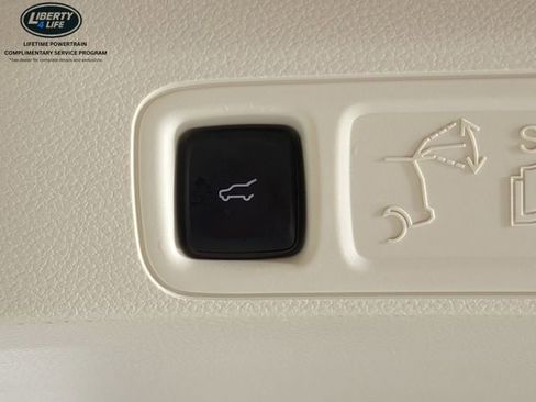 Used 2024 Lincoln Navigator L Black Label AWD/4WD image 17