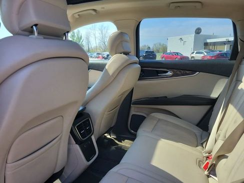 Used 2020 Lincoln Nautilus Reserve w/ Equipment Group 201A FWD image 38