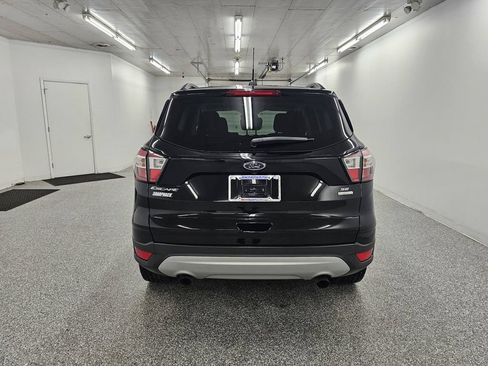 Used 2018 Ford Escape SE w/ SE Sync 3 Package FWD image 5