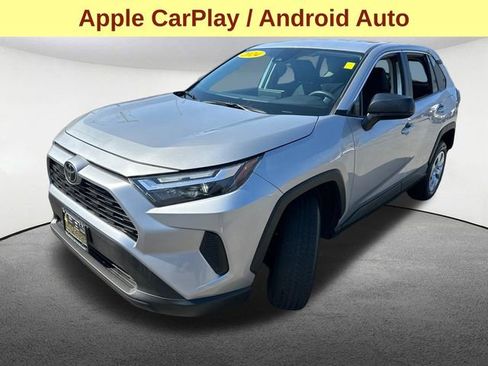 Used 2024 Toyota RAV4 LE AWD/4WD image 5