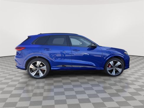 New 2025 Audi SQ5 Premium Plus image 6