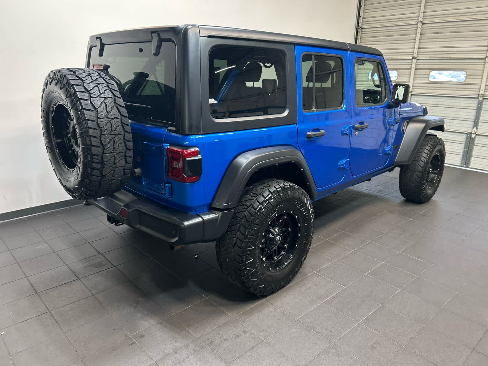 Used 2021 Jeep Wrangler Unlimited Sport AWD/4WD image 3