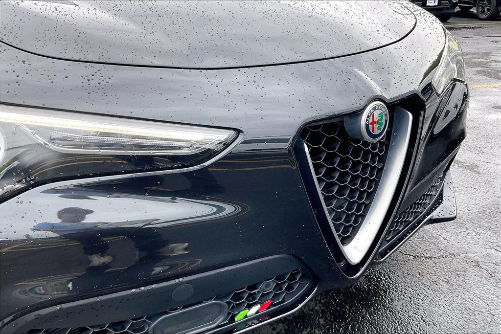 Used 2018 Alfa Romeo Stelvio Ti AWD/4WD image 31