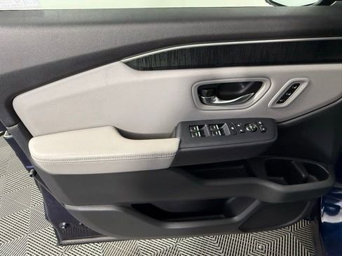 Used 2023 Honda Pilot Elite image 14