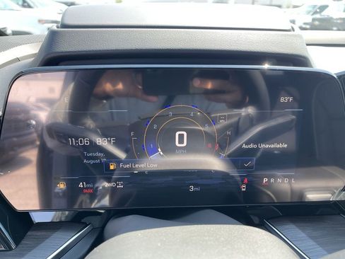New 2025 Chevrolet Suburban Premier AWD/4WD image 15