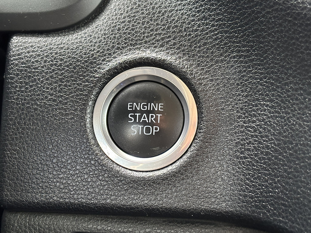 Used 2022 Toyota Tundra SR5 AWD/4WD image 21
