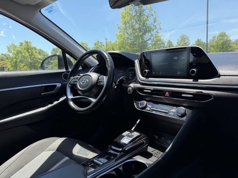 Used 2020 Hyundai Sonata SEL w/ Convenience Package FWD image 18