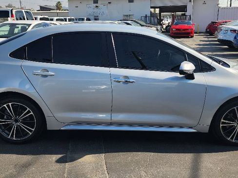 Used 2020 Toyota Corolla LE image 5