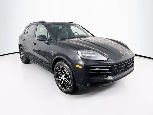 New 2026 Porsche Cayenne E-Hybrid AWD/4WD image 7
