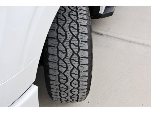 Certified 2025 Ford F150 XLT w/ Equipment Group 302A MID AWD/4WD image 25