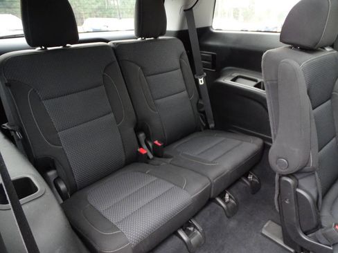 Used 2022 GMC Acadia Elevation image 47