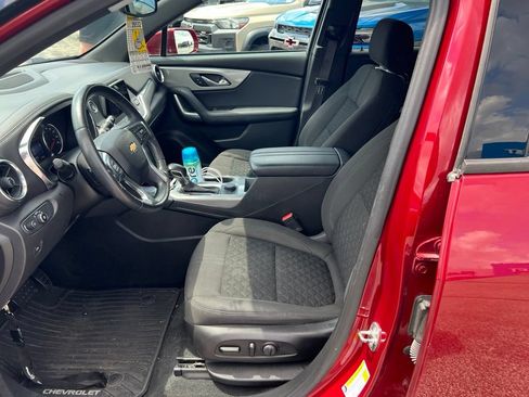 Used 2019 Chevrolet Blazer LT FWD image 3