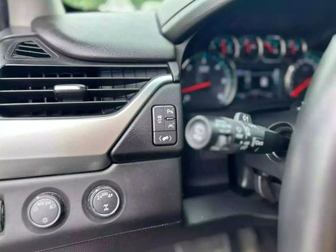 Used 2017 Chevrolet Tahoe LT image 14