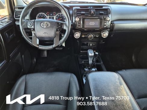 Used 2017 Toyota 4Runner TRD Off-Road Premium AWD/4WD image 25