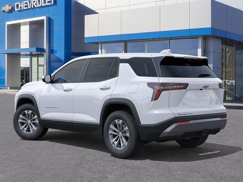 New 2026 Chevrolet Equinox LT AWD/4WD image 3