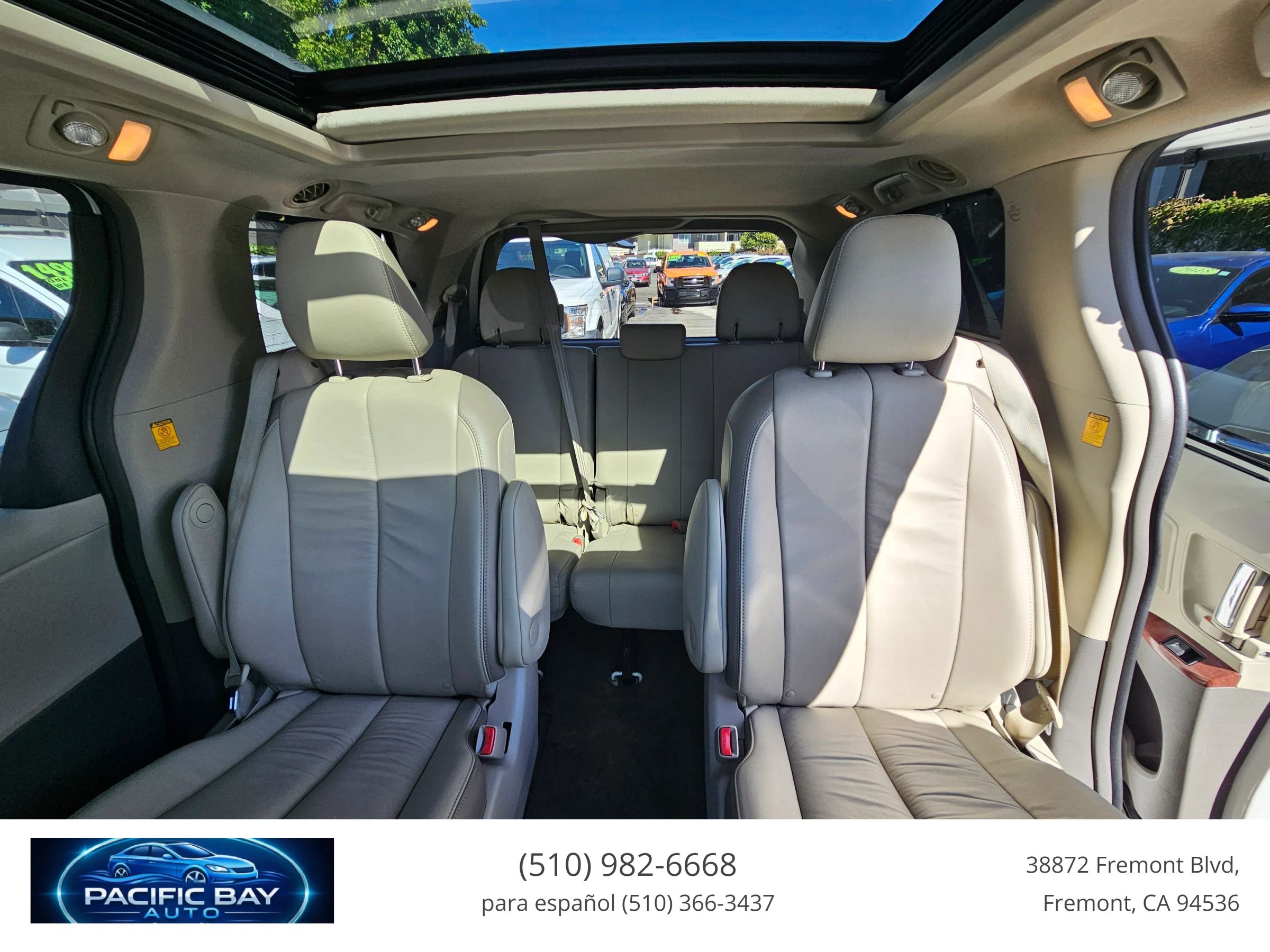 Used 2013 Toyota Sienna Limited w/ Premium Pkg FWD image 18