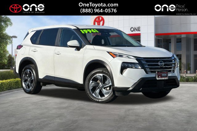 Used 2025 Nissan Rogue SV AWD/4WD 360° Tour
