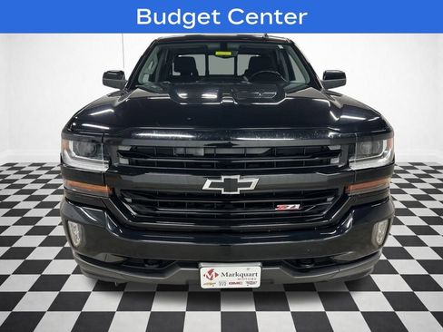 Used 2017 Chevrolet Silverado 1500 LT w/ Midnight Edition image 3