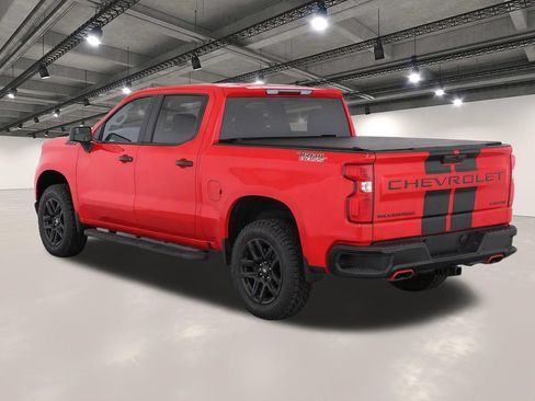 Used 2020 Chevrolet Silverado 1500 Custom Trail Boss w/ Custom Convenience Package AWD/4WD image 3