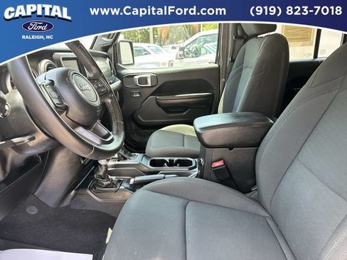 Used 2020 Jeep Gladiator Sport w/ Quick Order Package 24S AWD/4WD image 19