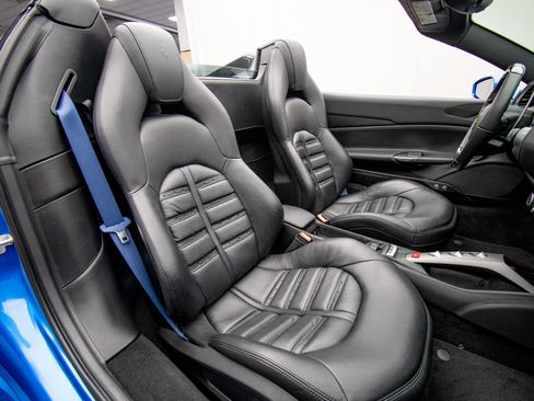 Used 2017 Ferrari 488 Spider RWD image 22
