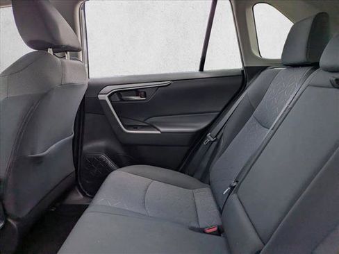 Certified 2020 Toyota RAV4 XLE image 18