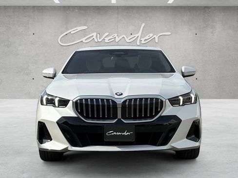 Used 2026 BMW 530i w/ M Sport Package RWD image 18