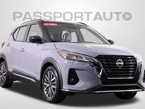 Certified 2023 Nissan Kicks SR w/ SR Premium Package FWD image 4
