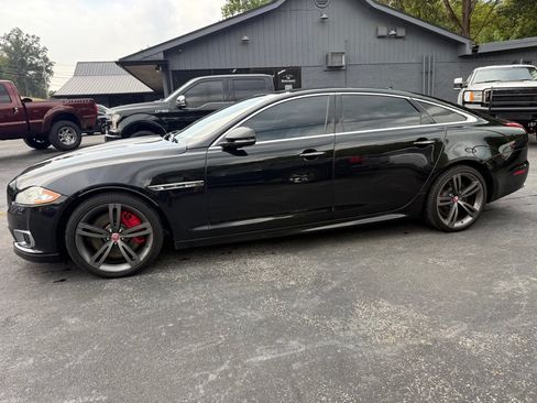 Used 2014 Jaguar XJ R LWB RWD image 6