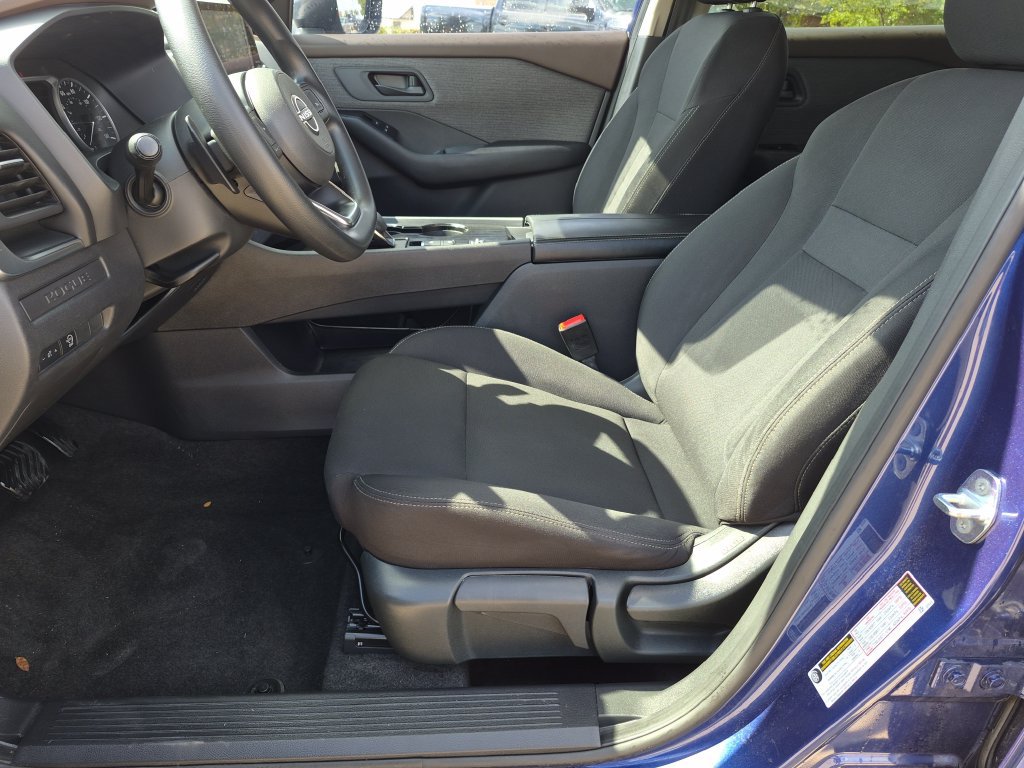 Certified 2023 Nissan Rogue S FWD image 14