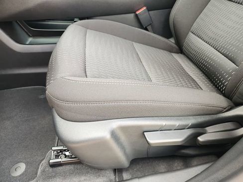 New 2026 Chevrolet Equinox LT FWD image 18
