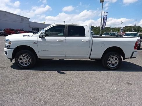 Used 2024 RAM 2500 Laramie AWD/4WD image 7