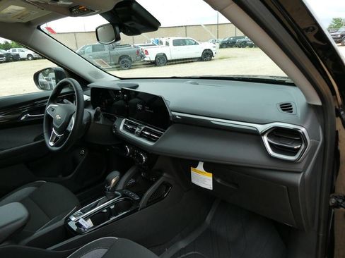 New 2026 Chevrolet TrailBlazer LT w/ Convenience Package AWD/4WD image 11