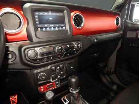 Used 2021 Jeep Wrangler Unlimited Rubicon image 25