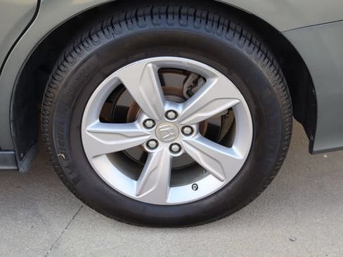 Used 2019 Honda Odyssey EX-L image 27