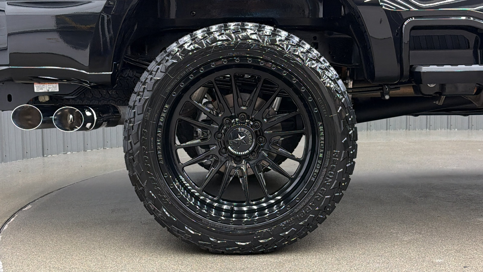 Used 2026 Ford F250 Platinum AWD/4WD image 11