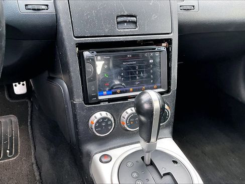 Used 2008 Nissan 350Z Touring RWD image 22