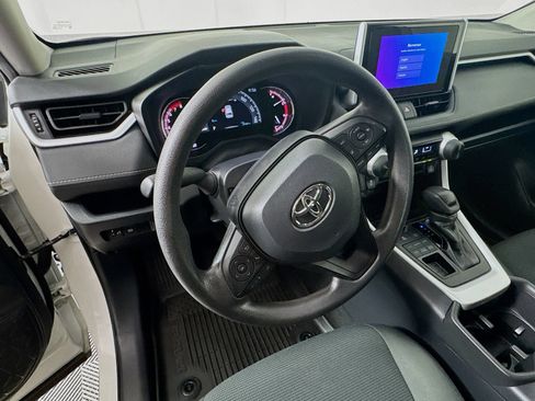Certified 2024 Toyota RAV4 LE AWD/4WD image 11