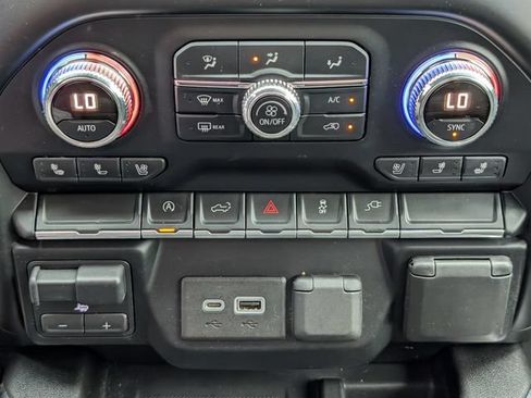 Used 2019 GMC Sierra 1500 SLT w/ SLT Premium Package AWD/4WD image 19