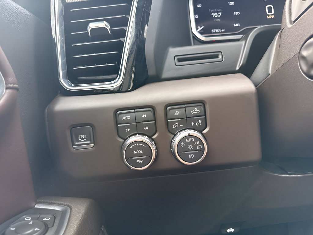Used 2022 GMC Sierra 1500 Denali AWD/4WD image 24