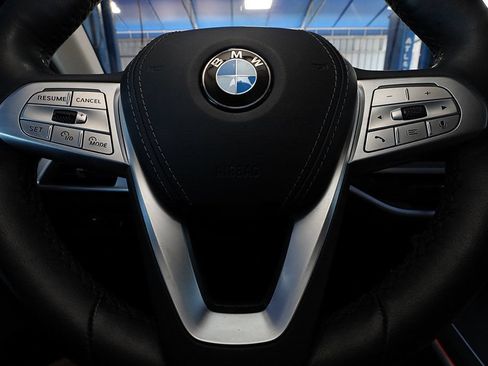 Used 2023 BMW X7 xDrive40i w/ Executive Package AWD/4WD image 48