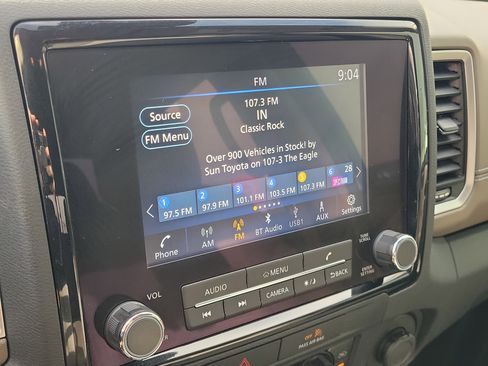 Certified 2022 Nissan Frontier SV image 29