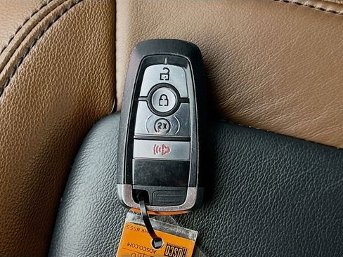 Used 2023 Ford Bronco Outer Banks image 30